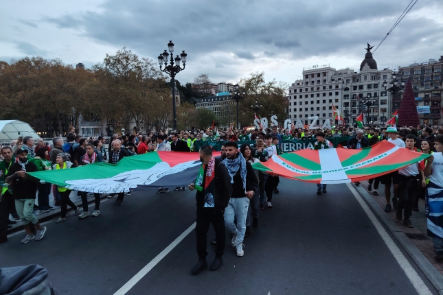 1000071294 1000071294