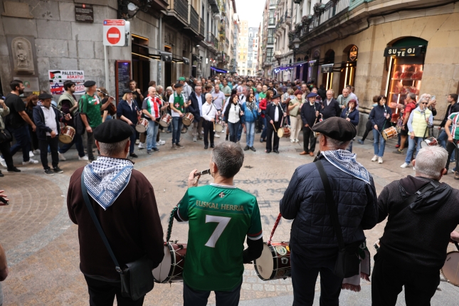 Zazpikaleetan giro ederra izan da goizetik. (OSKAR MATXIN EDESA / FOKU) Zazpikaleetan giro ederra izan da goizetik. (OSKAR MATXIN EDESA / FOKU)
