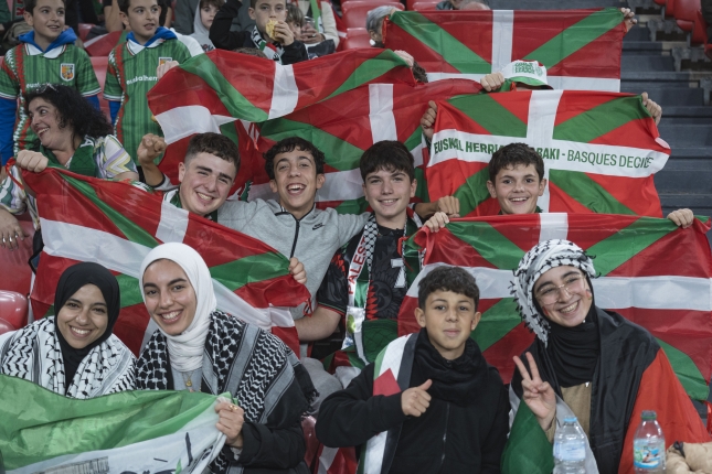 Zaleak San Mameseko harmailetan. ARITZ LOIOLA / FOKU Zaleak San Mameseko harmailetan. ARITZ LOIOLA / FOKU