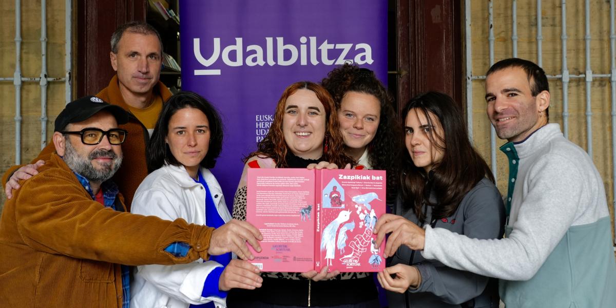 'Zazpikiak bat' komiki bildumaren aurkezpena gaur, Donostian. ANDONI CANELLADA / FOKU