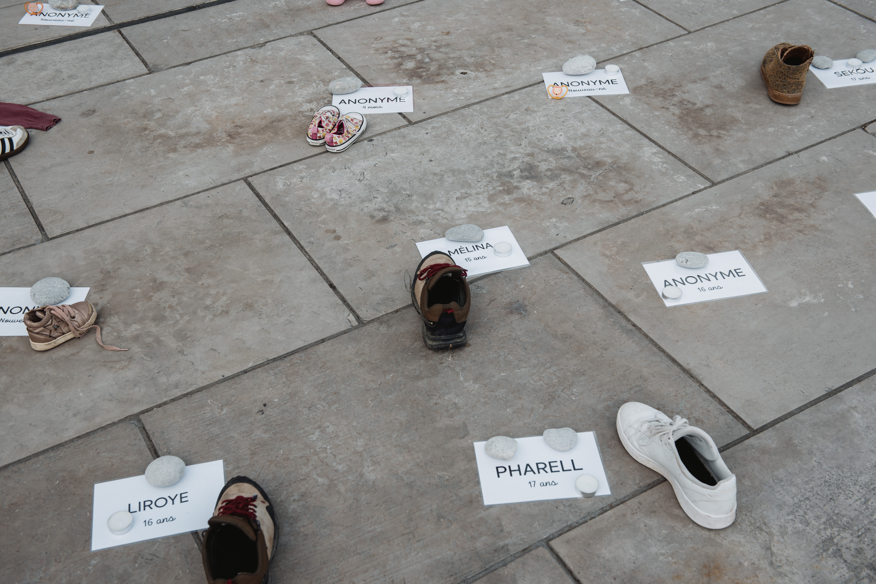 Haurren kontrako indarkeria salatzeko protesta, joan den larunbatean, Baionan. GUILLAUME FAUVEAU