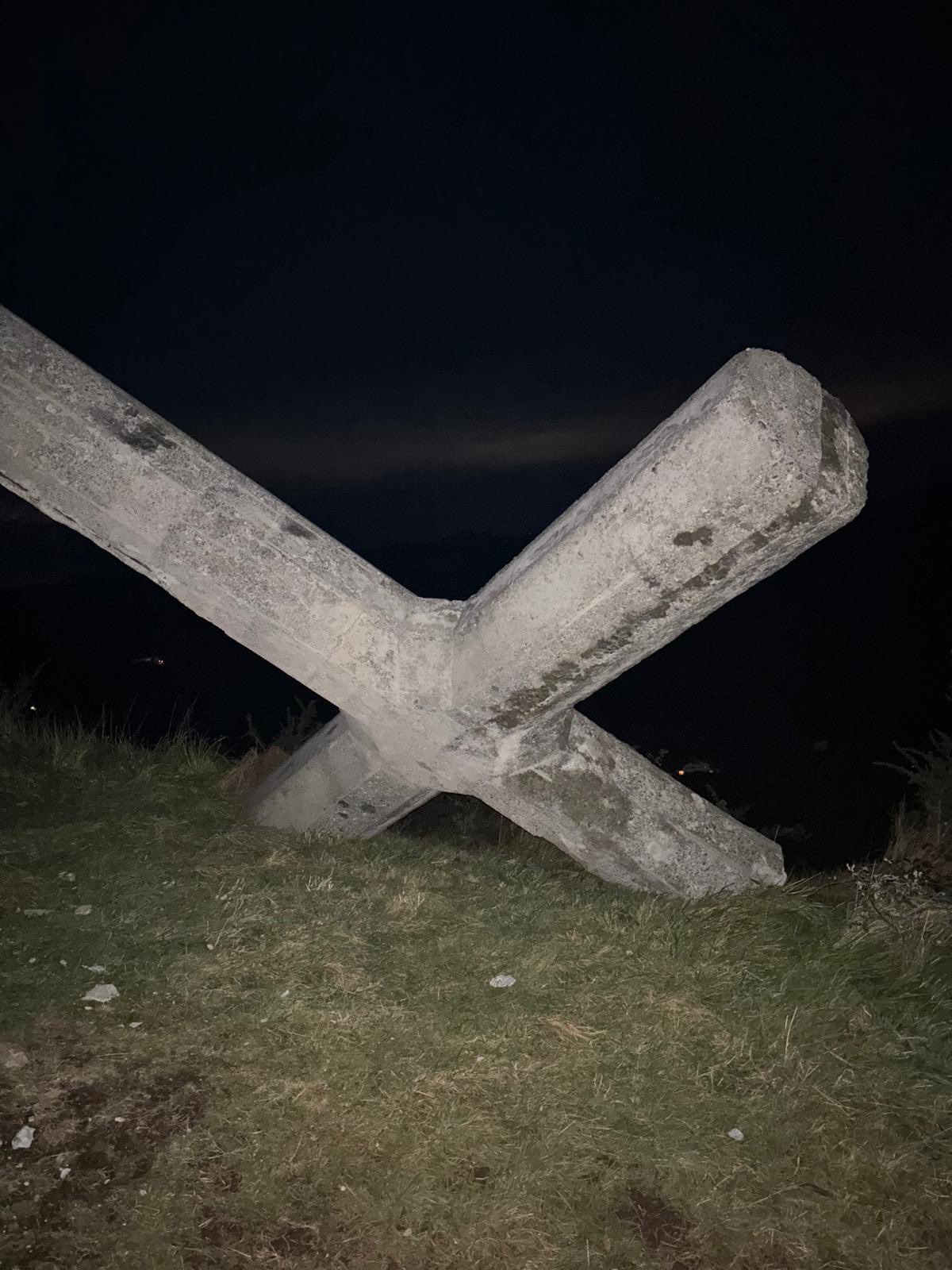 Morkaiko mendiko gurutzea, botata. ELGOIBAR 1936