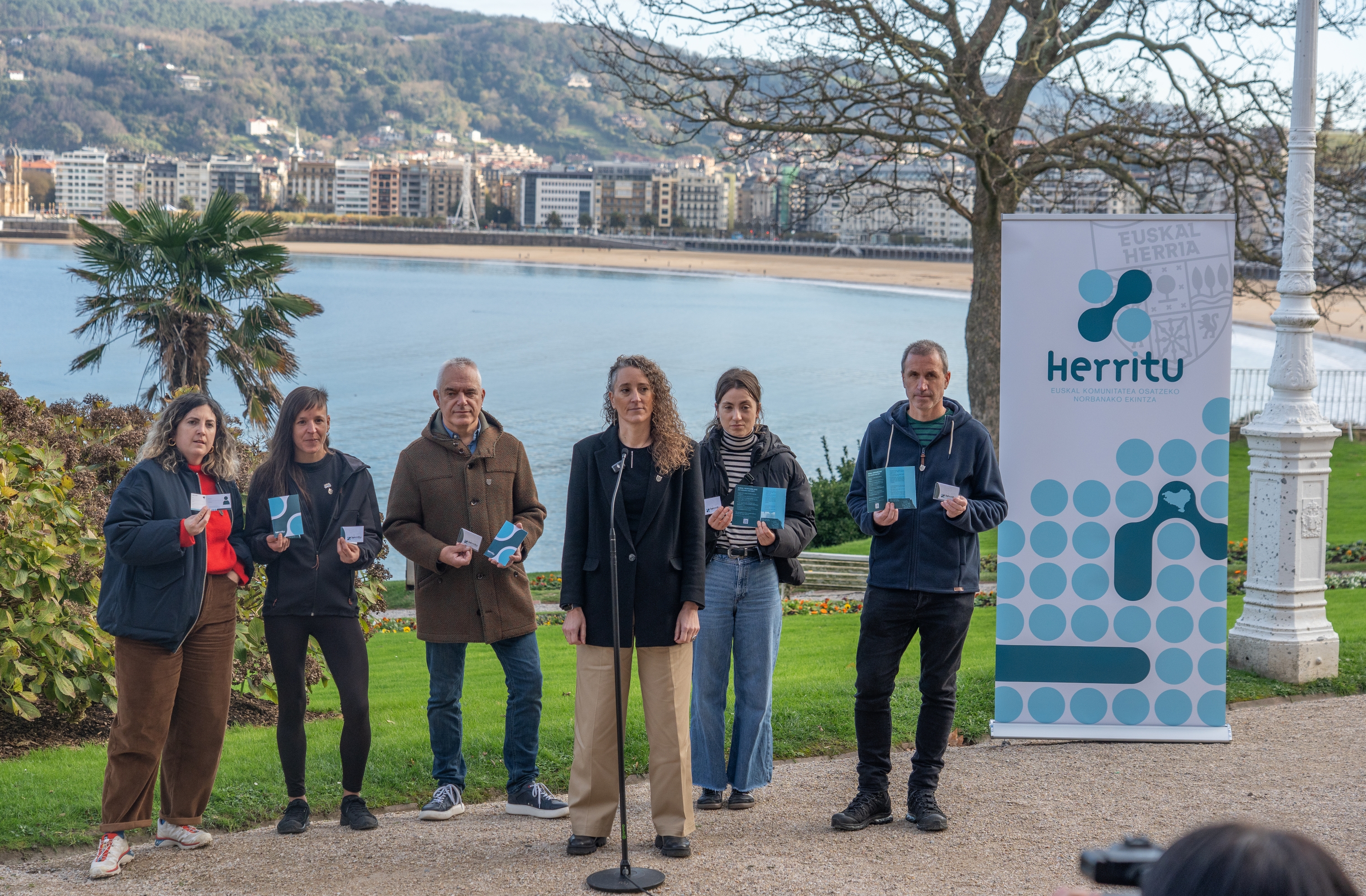 Herritu ekimenaren aurkezpena, Donostian. ANDONI CANELLADA / FOKU