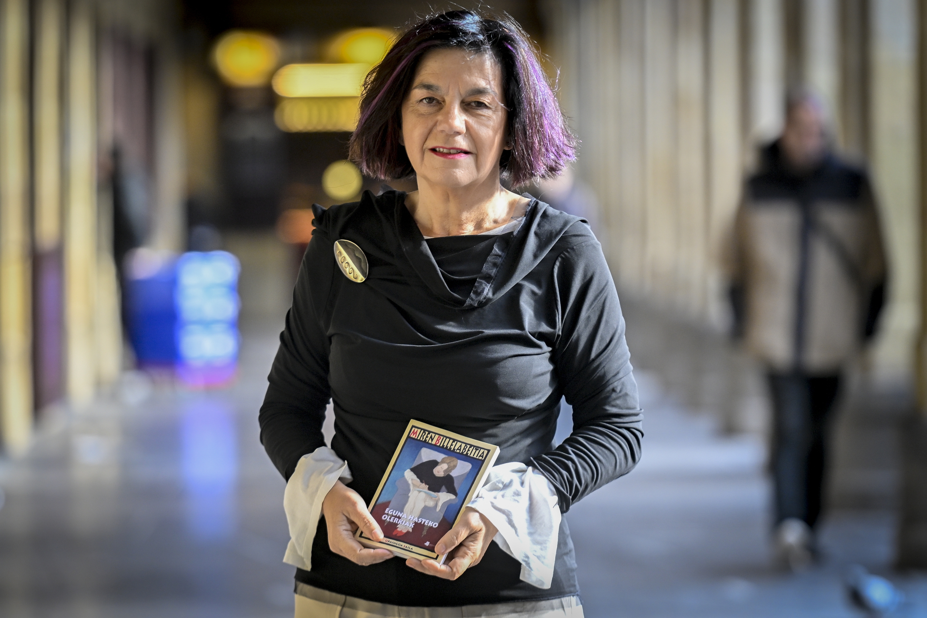 Miren Billelabeitia, saiakera eskuetan, gaur, Donostian. GORKA RUBIO / FOKU