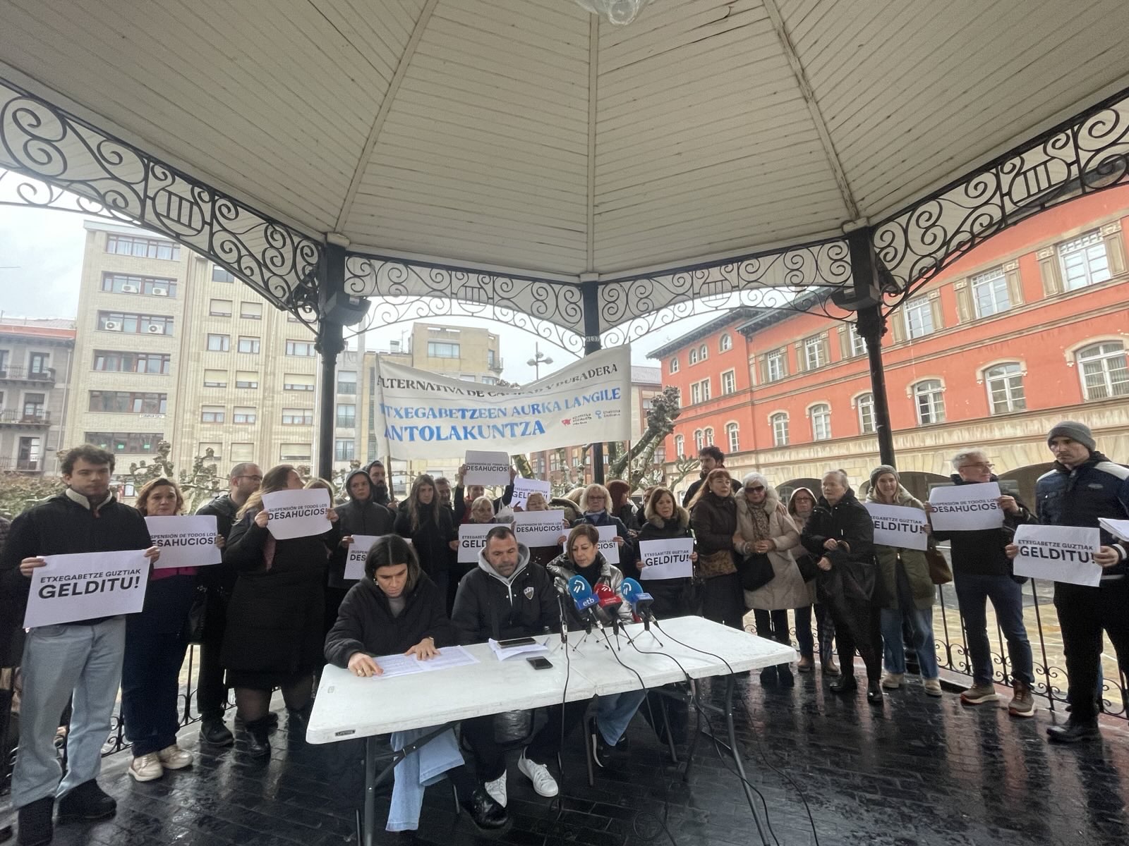 Erandion egindako agerraldia, gaur. ETXEBIZITZA SINDIKATU SOZIALISTAtxebizitza Sindikatuaren agerraldia