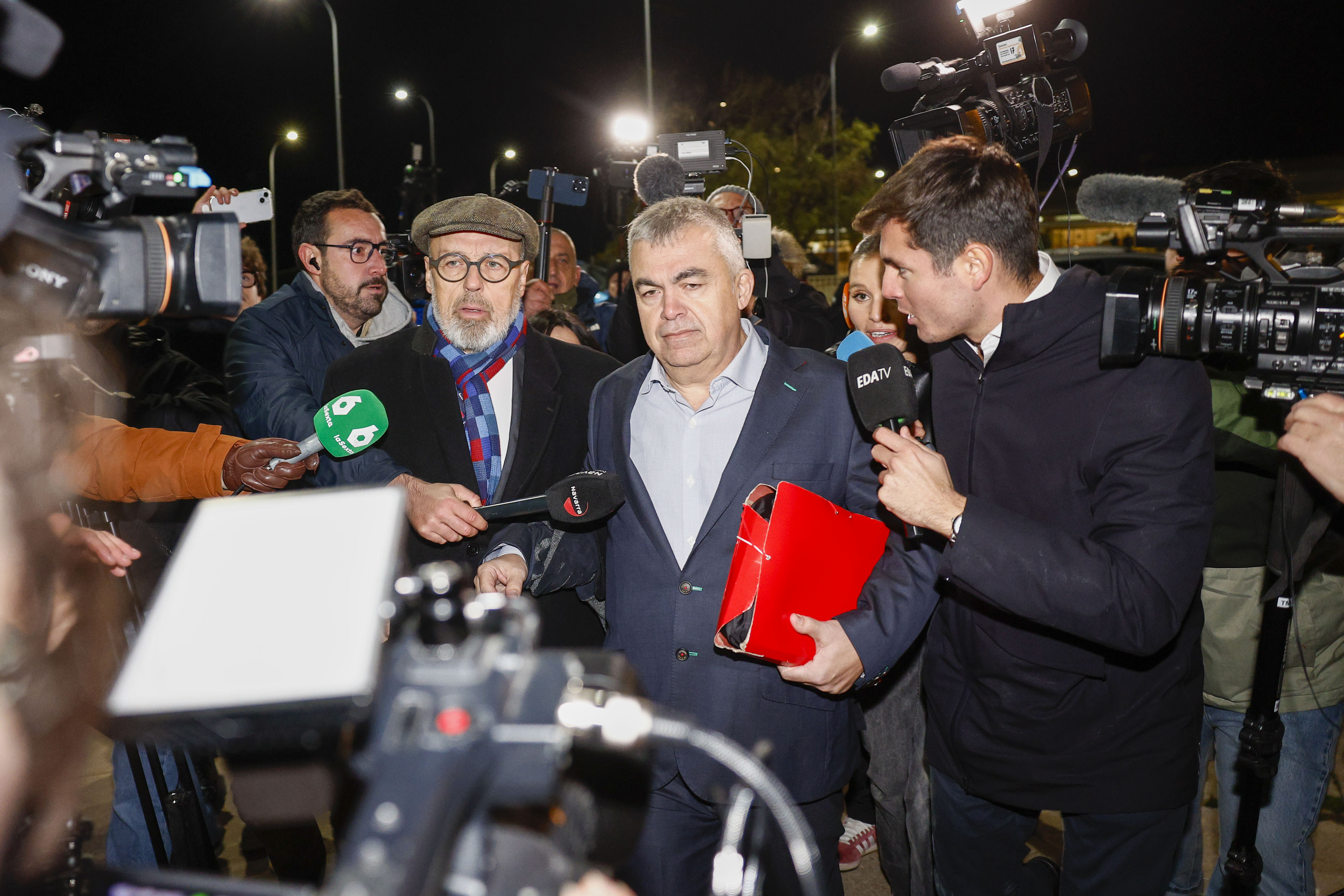 Koldo Garciaren audioak manipulatuta zeudela dioen txosten perizial bat aurkeztu du Cerdanek Gorenean Koldo Garciaren audioak manipulatuta zeudela dioen txosten perizial bat aurkeztu du Cerdanek Gorenean