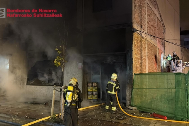 Suhiltzaileak itzaltze lanetan. NAFARROAKO SUHILTZAILEAK