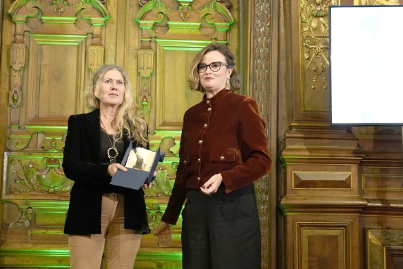 Olatz Zugazti eta Elixabete Etxanobe, gaur, Bilbon. BERRIA Olatz Zugazti eta Elixabete Etxanobe, gaur, Bilbon. BERRIA