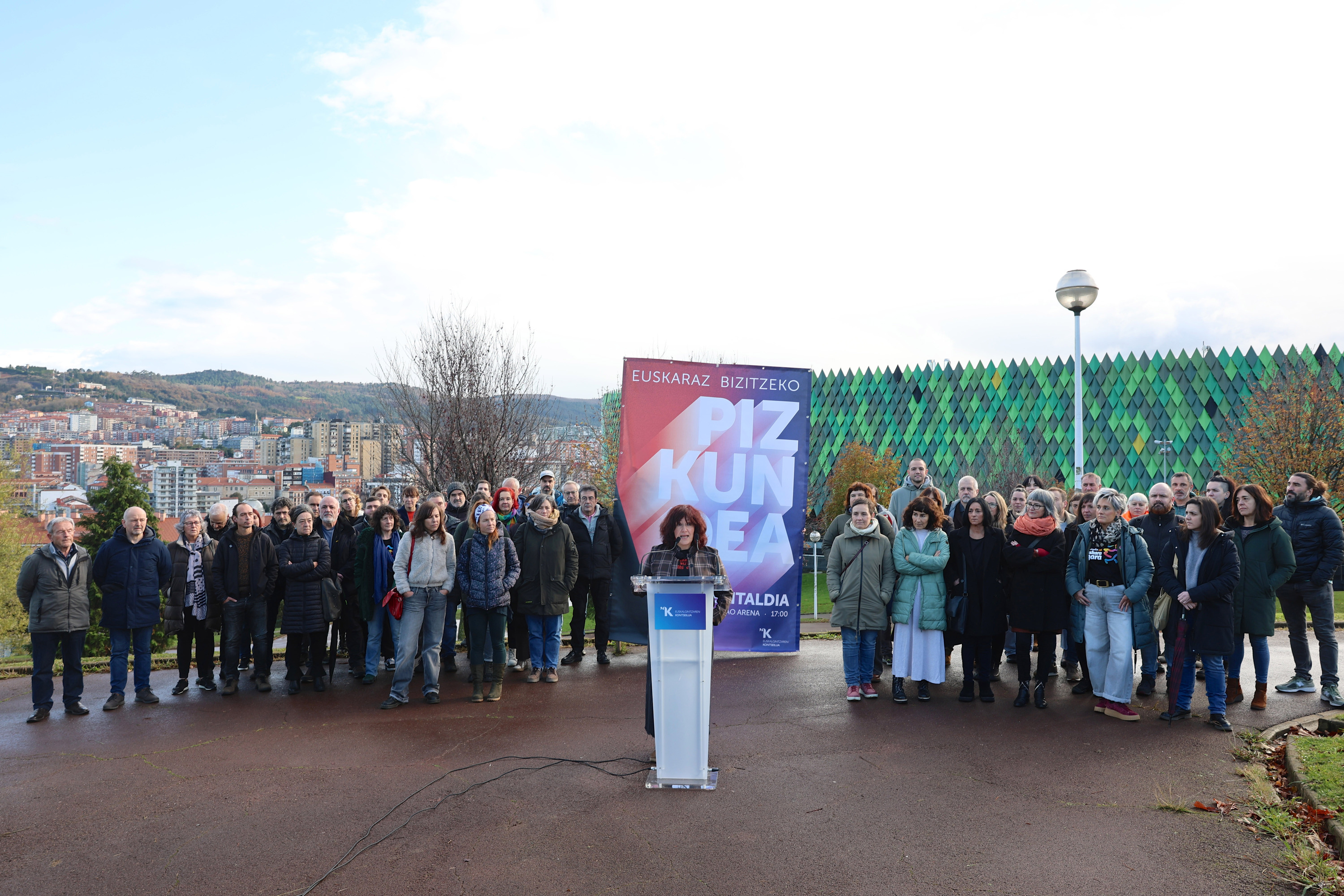 Bilbo Arenaren alboan egin du agerraldia Kontseiluak gaur. OSKAR MATXIN EDESA / FOKU