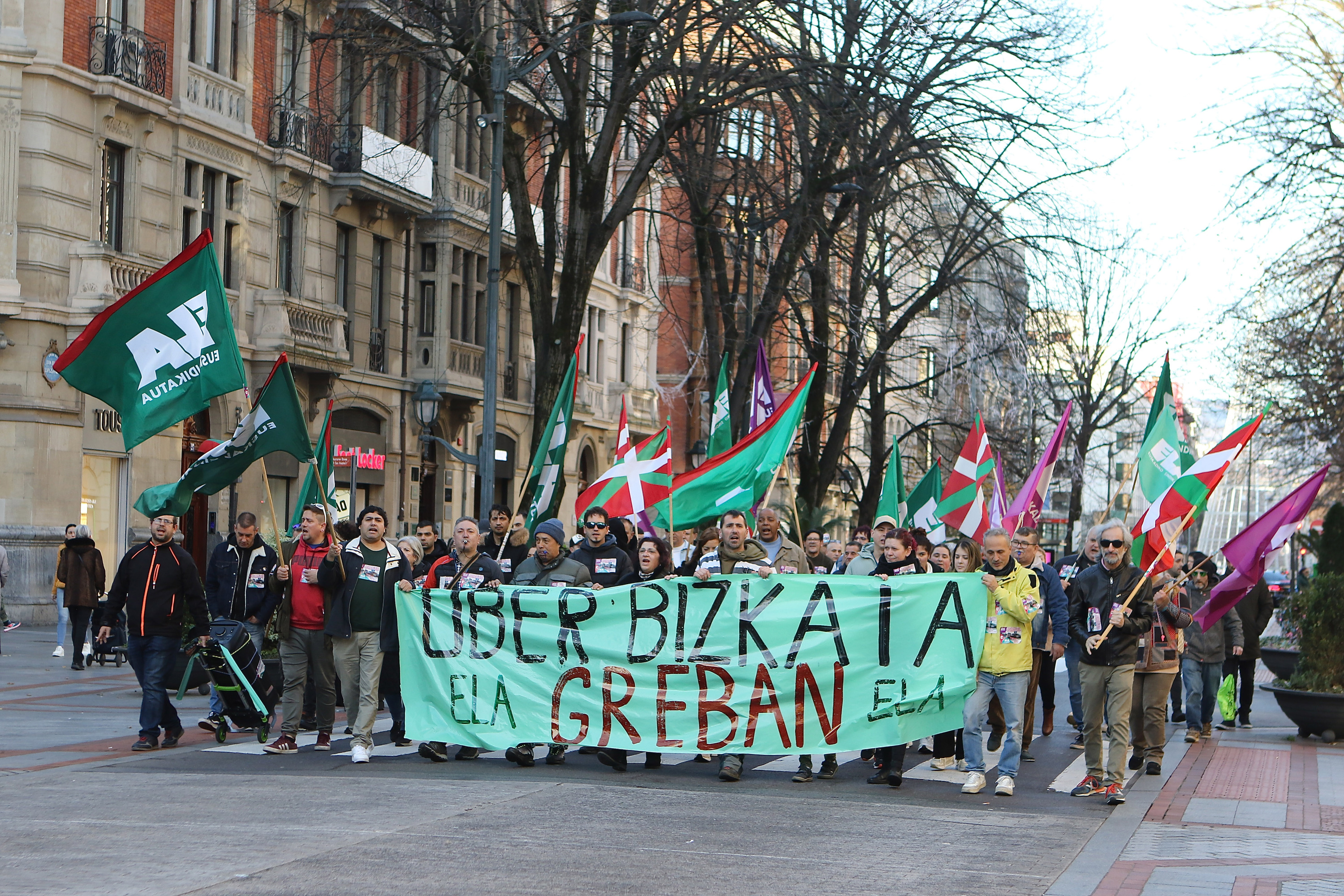 Uberreko langileen protesta, Bilbon, iazko abenduan. OSKAR MATXIN EDESA / FOKU