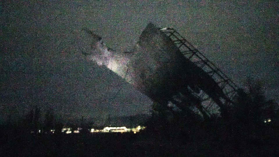 Ribabellosako Osborneren zezenaren eraisketa. ERNAI