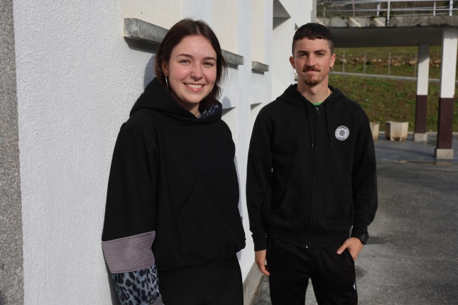 Saioa Ropero Fernandez eta Asier Gomez, Gautegiz Arteagan egindako topaketan. OSKAR MATXIN EDESA / FOKU