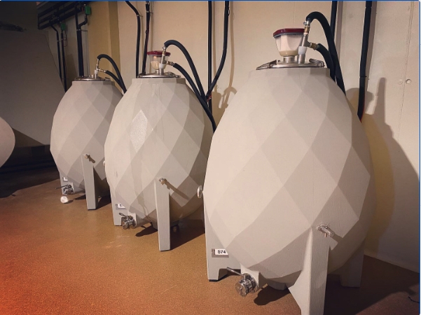 Amaren upategiko hormigoizko upelak. AMAREN Amaren upategiko hormigoizko upelak. AMAREN