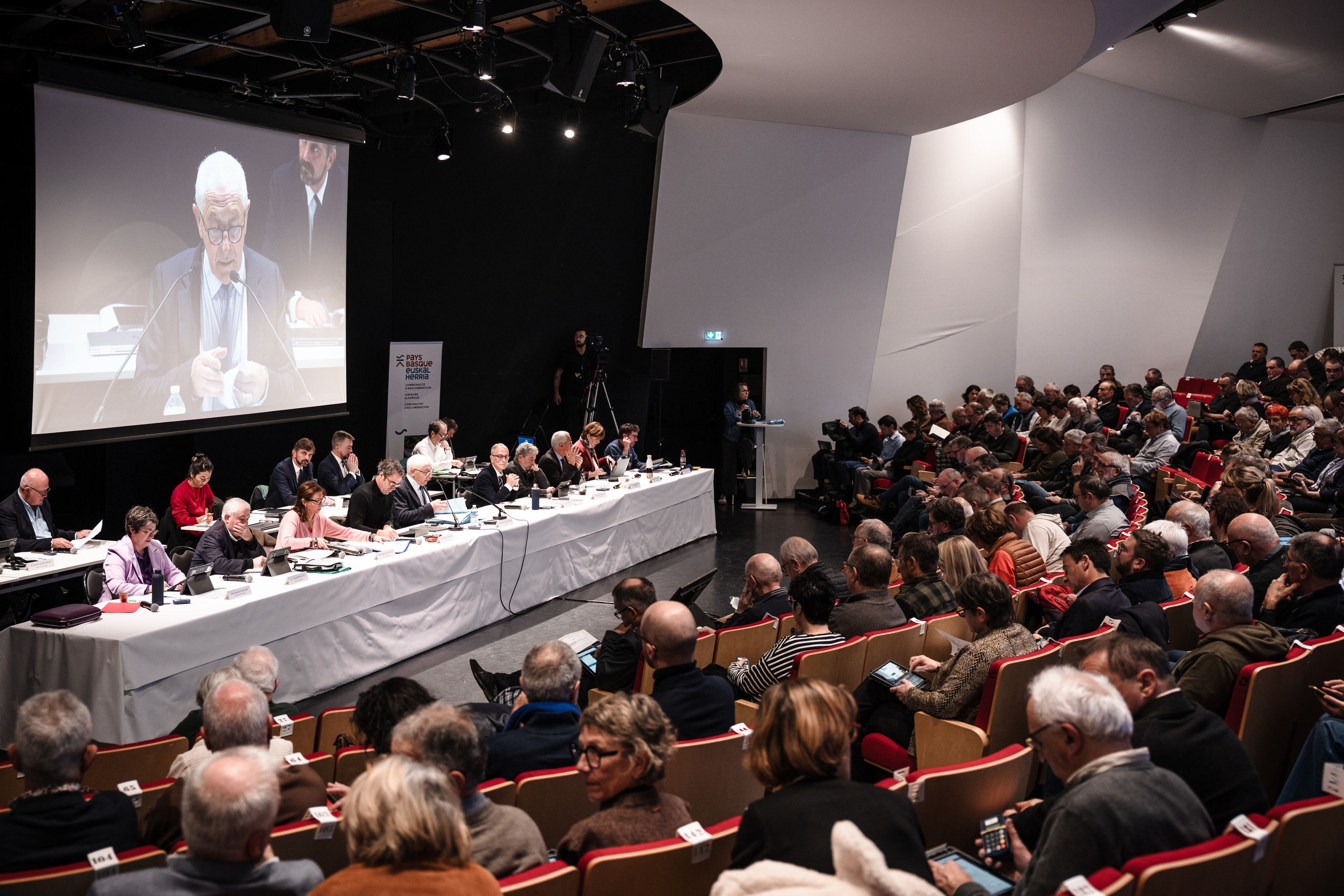 Euskal Elkargoko batzarra, gaur goizean, Baionan. NAHI GARAT