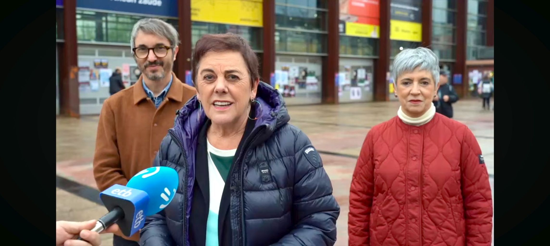 Mertxe Aizpurua gaur, Durangon, adierazpenak egiten. EH BILDU