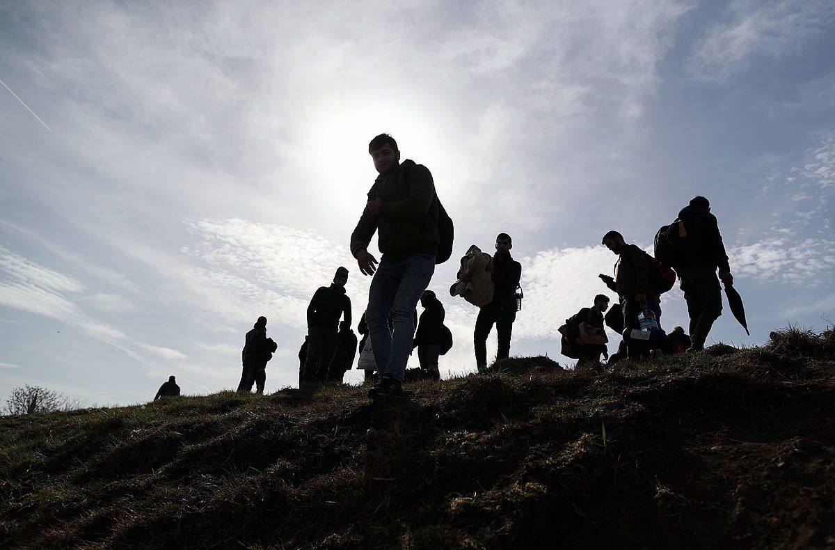 Migratzaile talde bat Grezdea, Edirnen. ERDEM SAHIN, EFE