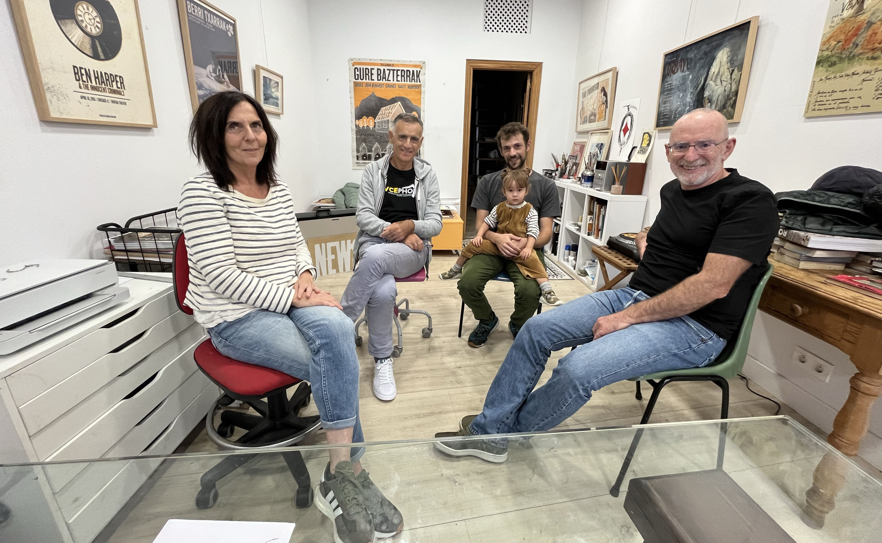 Eli Azurmendi, Juancar Sanz, Jon Herranz eta Rafa Elorza, 'Harri, orri, arkatz' proiektuaren bultzatzaileak