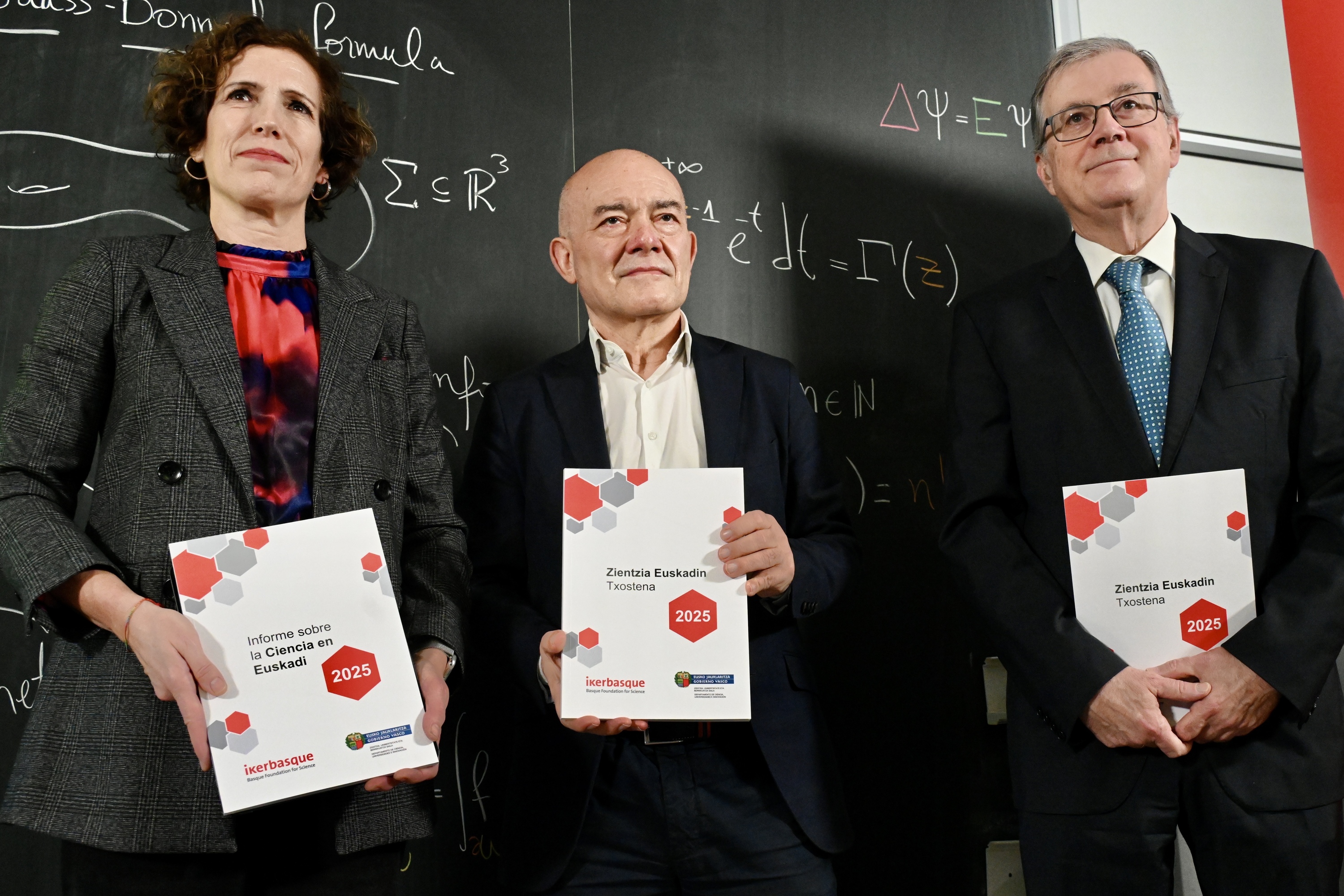 'Zientzia Euskadin 2025' txostena aurkeztu dute Bilbon. MIKEL MARTINEZ DE TRESPUENTES / FOKU