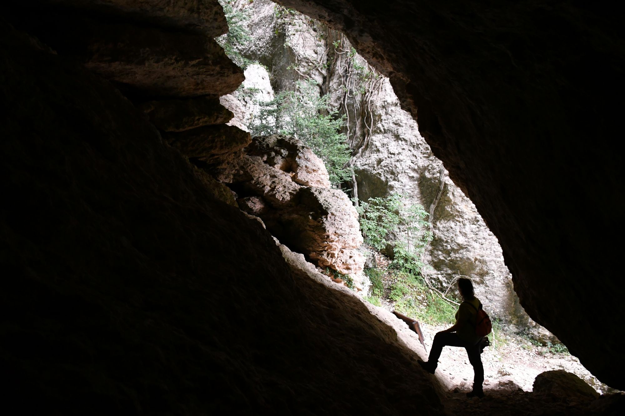 Ollobarrengo harpe arraildua. Jakue apostoluak ezpata kolpez ebakia omen. JOSEAN GIL-GARCIA