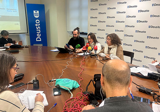 2025eko abenduko Deustobarometroaren aurkezpena atzo, Bilbon / DEUSTUKO UNIBERTSITATEA