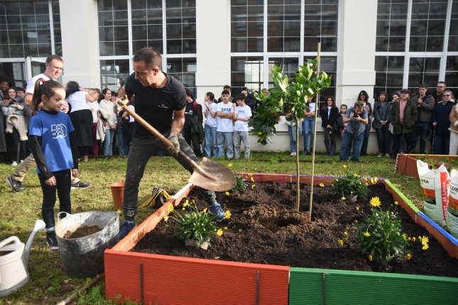Dabid Zelaiaren Astrako kidearen omenaldiko irudi bat. ASTRA