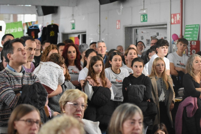 Dabid Zelaia Astrako kidearen omenaldiko irudi bat. ASTRA