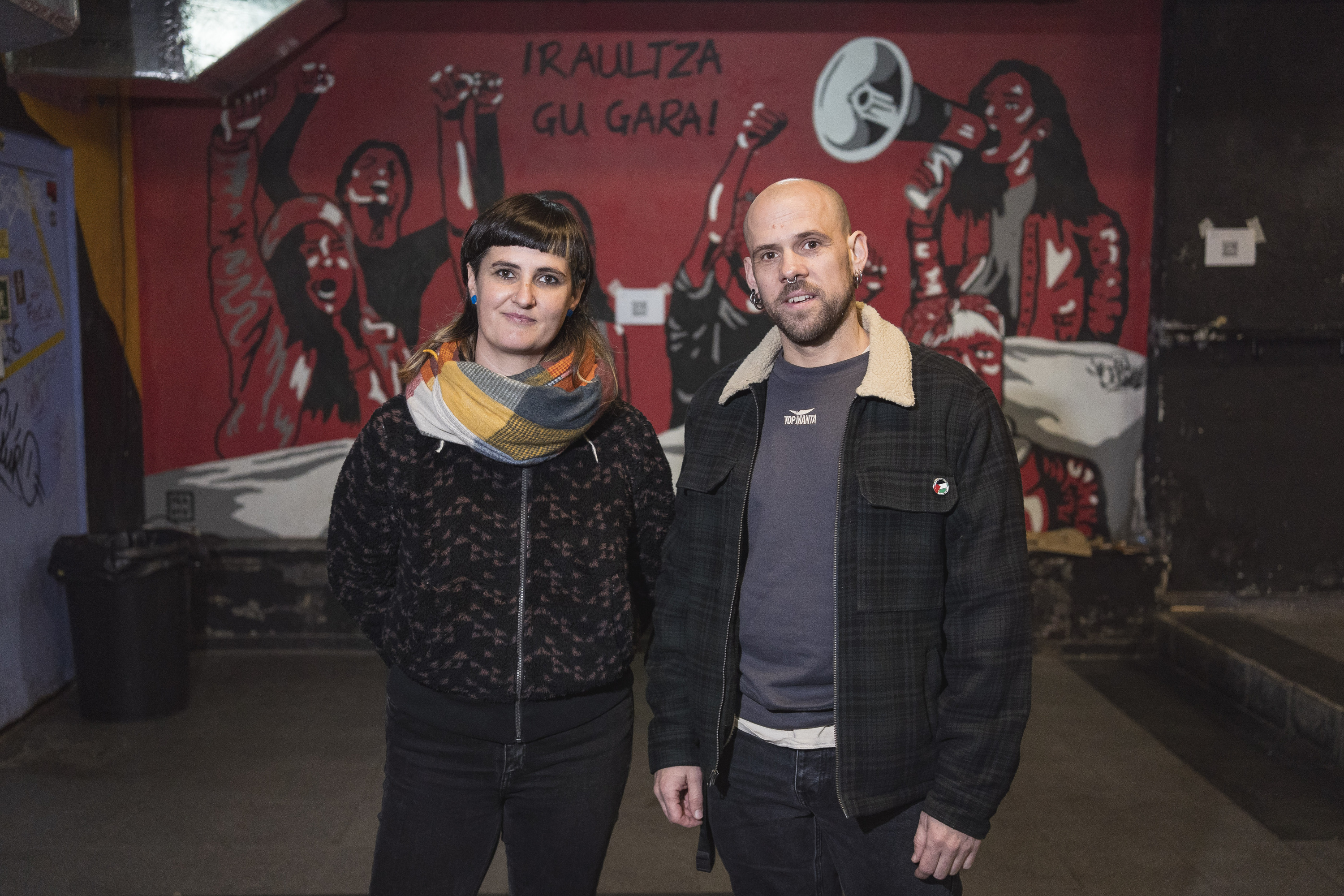 Aitziber Plazaola eta Endika Perez, duela egun batzuk, Bilboko Zazpikatu gaztetxean. ARITZ LOIOLA / FOKU