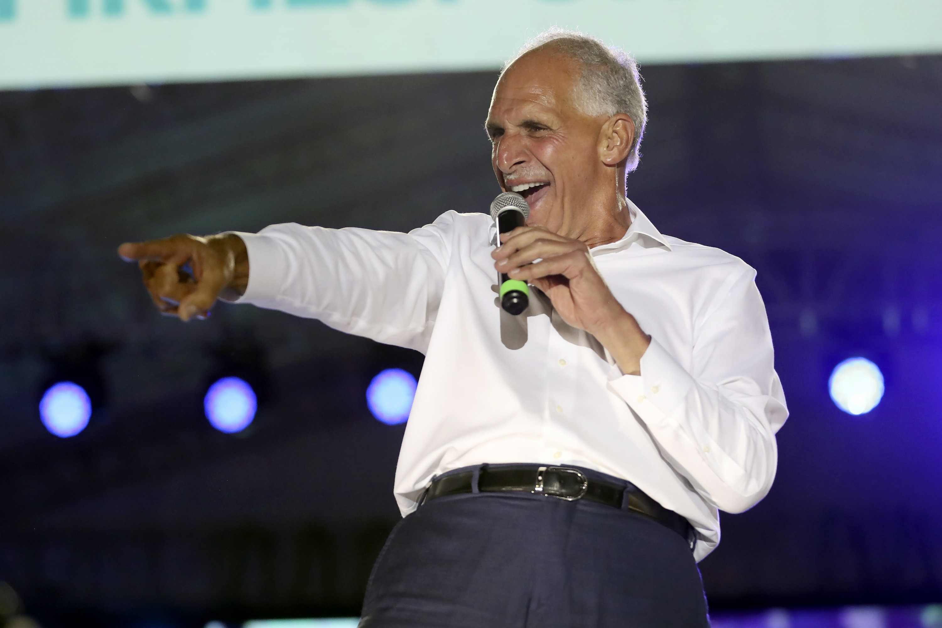 Nasry Asfura 'Tito' kanpainako ekitaldi batean, joan den azaroaren 23an. GUSTAVO AMADOR / EFE