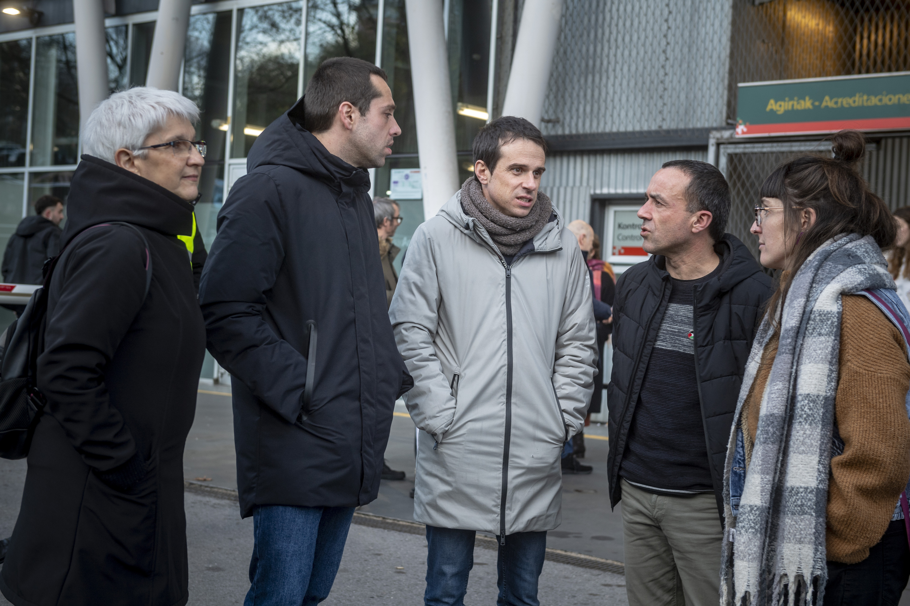 EH Bilduko Pello Otxandiano ere izan da ekitaldian, alderdietako ordezkarien artean.