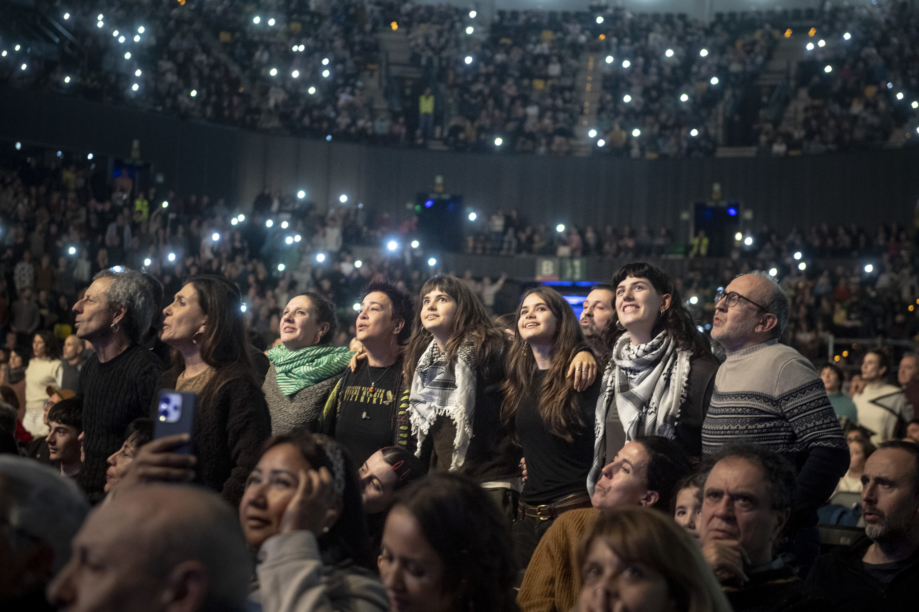Borrokari eusteko ilusioa aurpegietan.