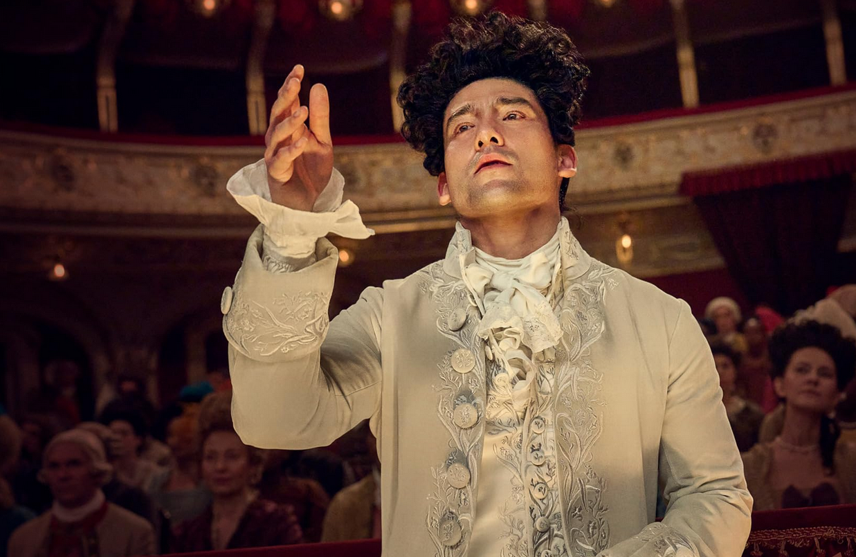 'Amadeus' telesaila. SKYSHOWTIME