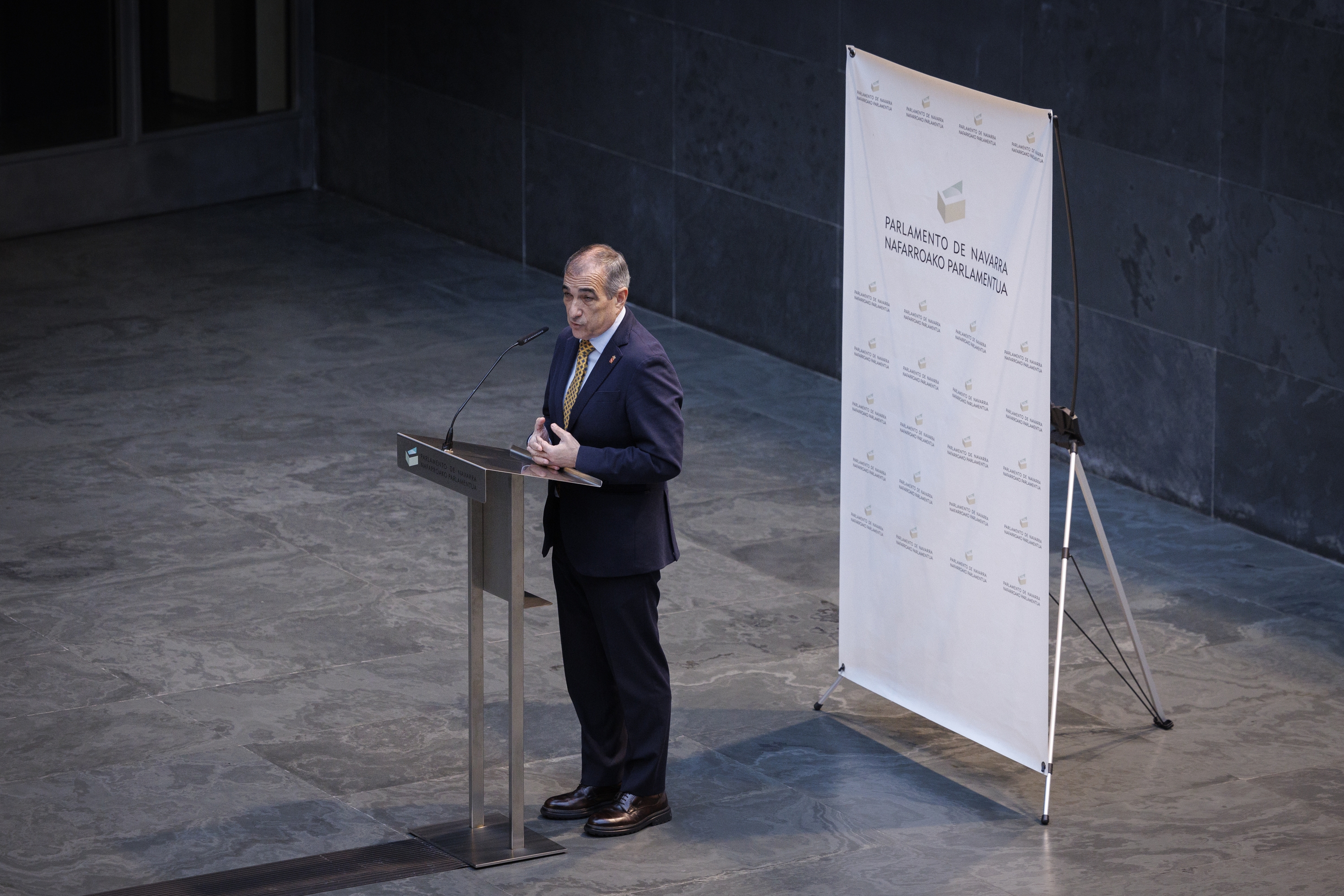 Bi urtez, lupaz aztertuak Bi urtez, lupaz aztertuak