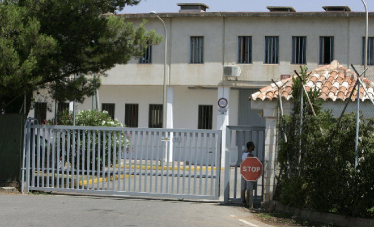 Castello I kartzela.