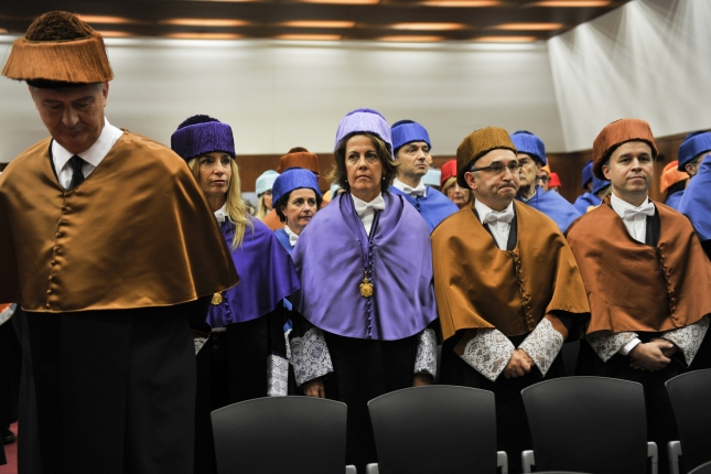 Nafarroako Unibertsitate Publikoko 2015-2016ko ikasturtean izan zen Yolanda Barcina. Garai berean Movistarreko administrazio kontseiluan eseri zen. Unibertsitatea utzi du; administrazio kontseilua, aldiz, ez. IDOIA ZABALETA / FOKU