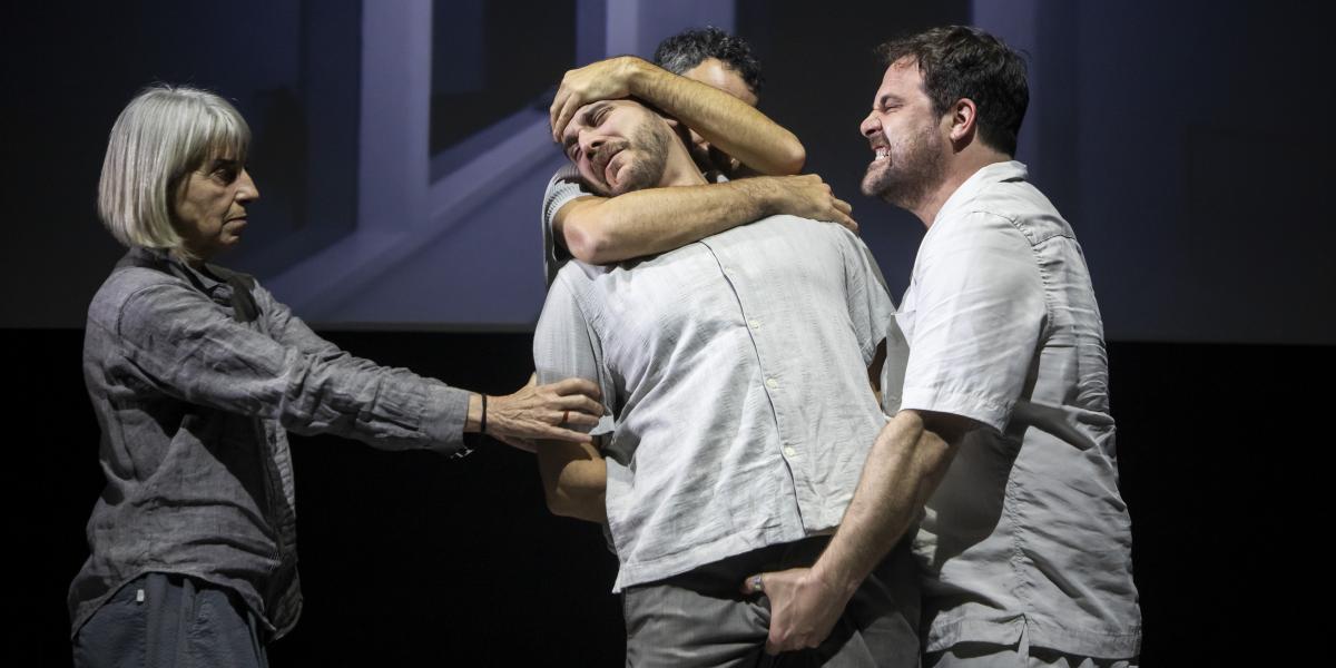 'Desobedienteak 18/98' antzezlaneko irudi bat. ARRIAGA ANTZOKIA