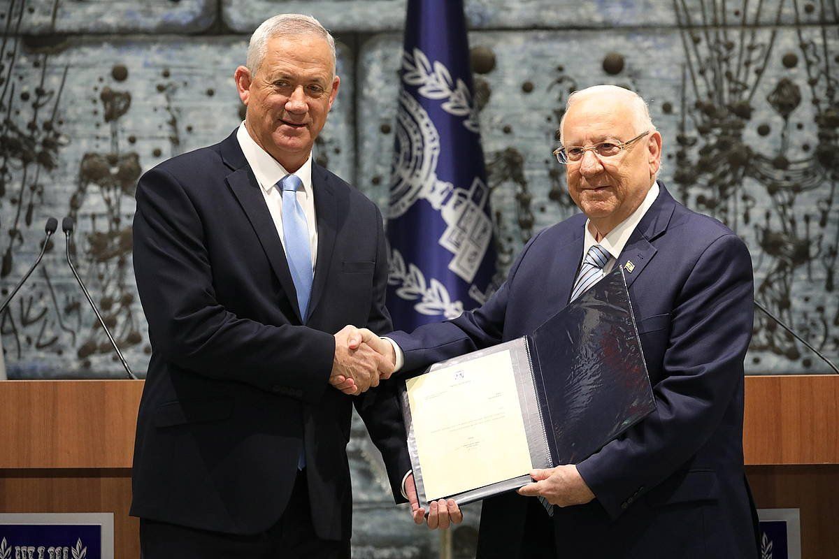 Benny Gantz eta Reuven Rivlin presidentea. ABU SULTAN, EFE