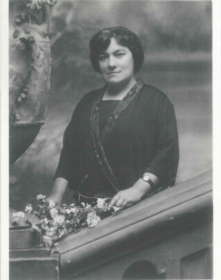 BENITA ASAS MANTEROLA