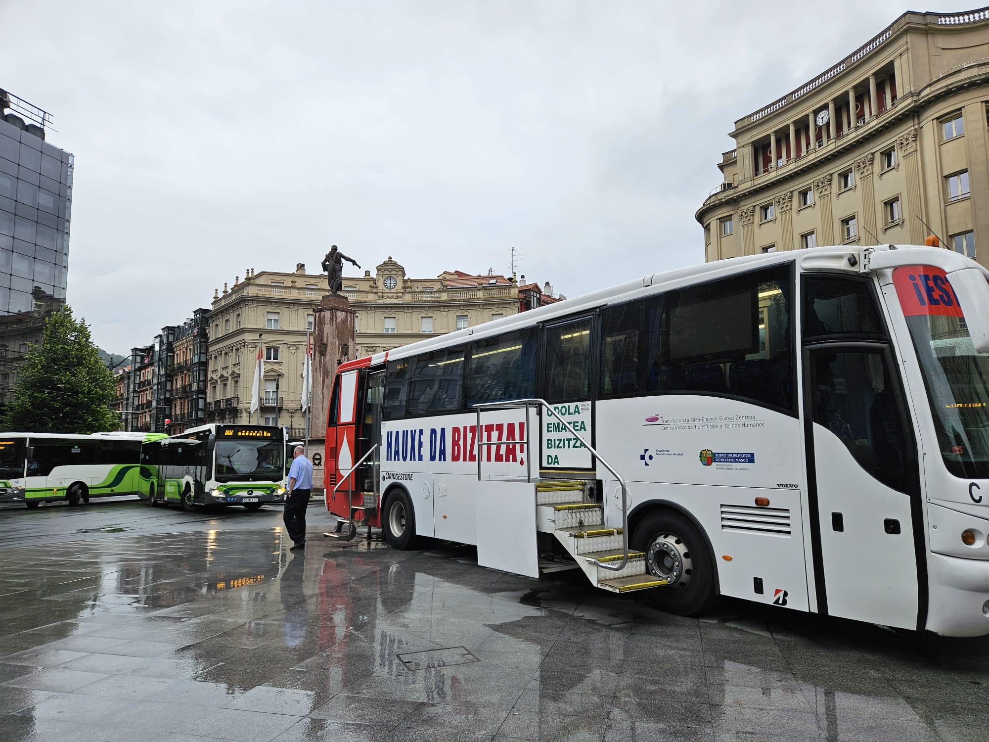 Odola emateko unitate ibiltari bat. IREKIA