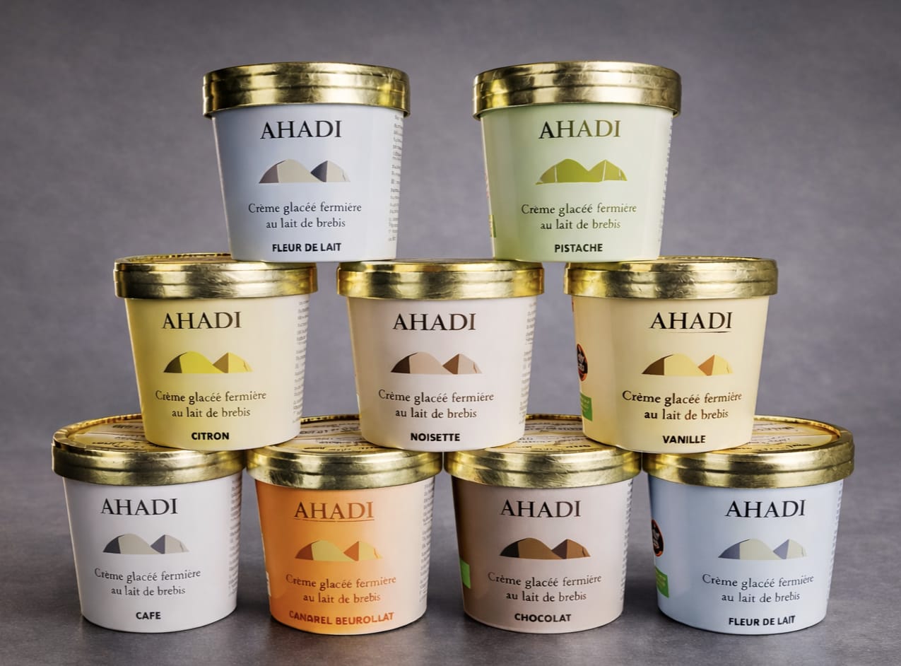 Miren Aire artzainak ardi esnearekin egindako Ahadi izozkiak. MIREN AIRE