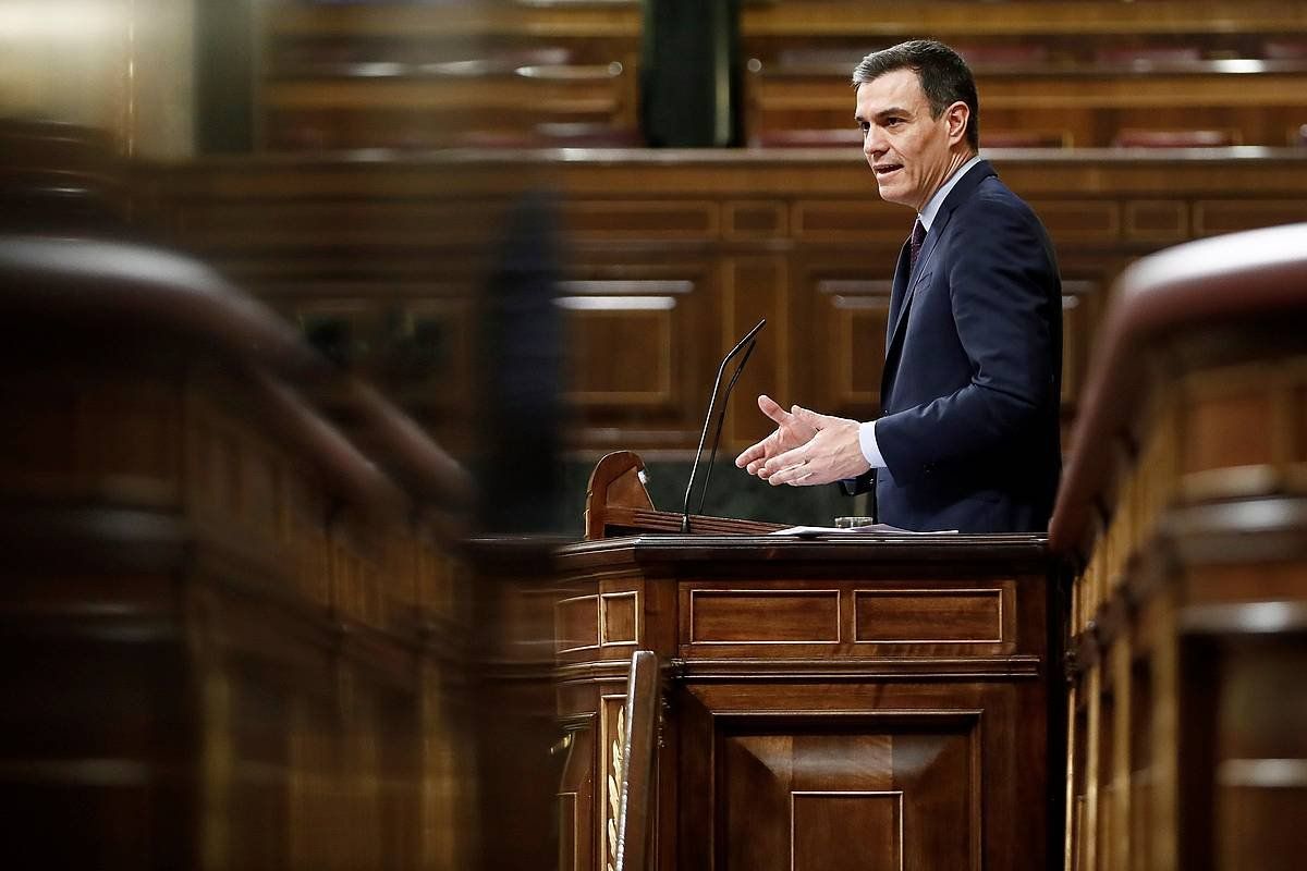 Pedro Sanchez Espainiako presidentea, gaur goizeko agerraldian, Madrilen. MARISCAL / EFE