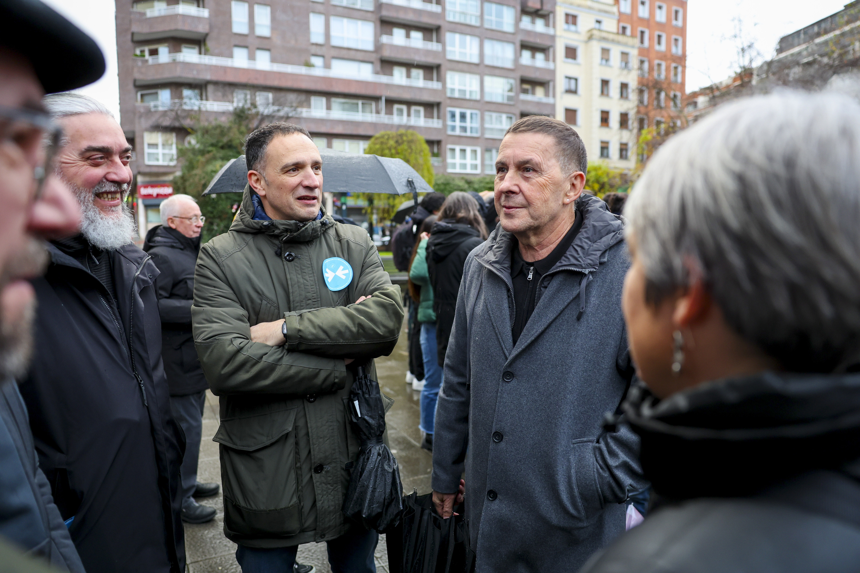 Alderdiak eta sindikatuak.