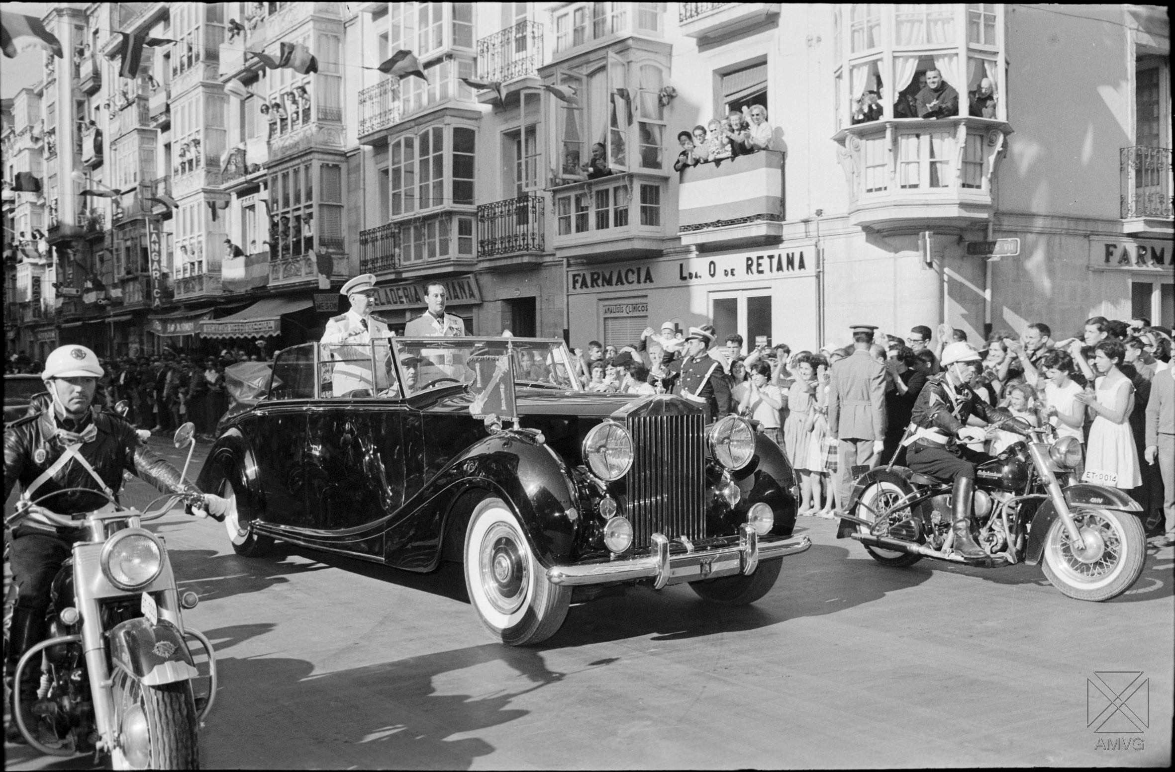 Francisco Franco diktadorea, Gasteizera egindako bisita ofizialean. ARQUA / GASTEIZKO UDAL ARTXIBATEGIA