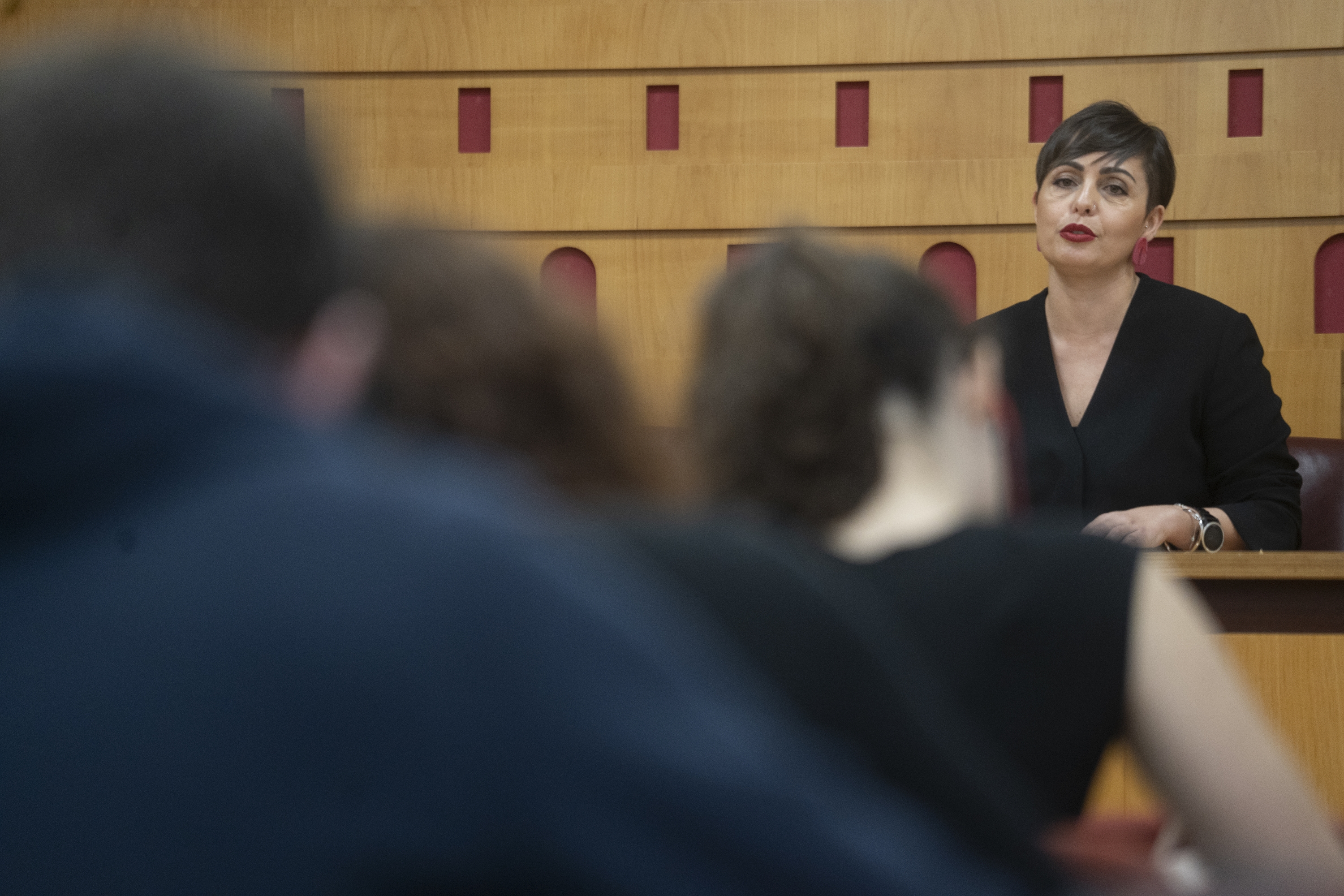 Rocio Vitero EH Bilduko eleduna, Gasteizko aurrekontuei buruzko agerraldi batean. JAGOBA MANTEROLA / FOKU