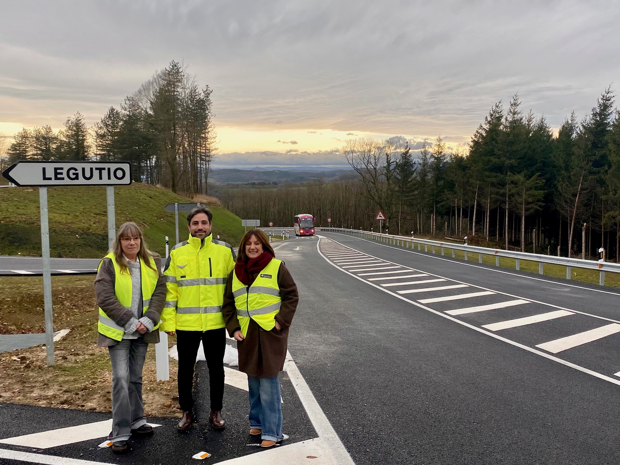 Legutioko sahiesbidearen inaugurazioa