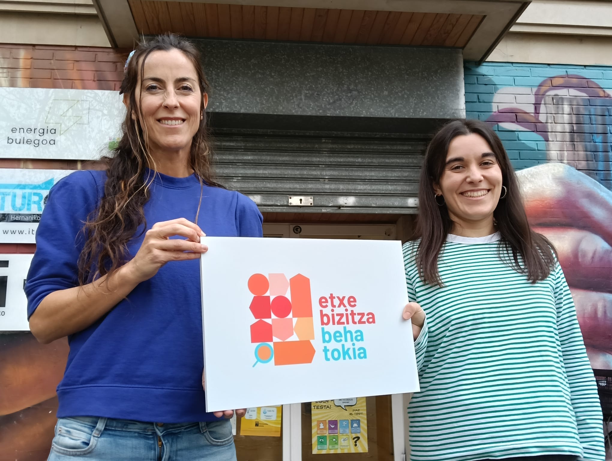 Ainara Atorrasagasti eta Iraitz Apeztegia, gaur, Hernanin. HERNANIKO UDALA