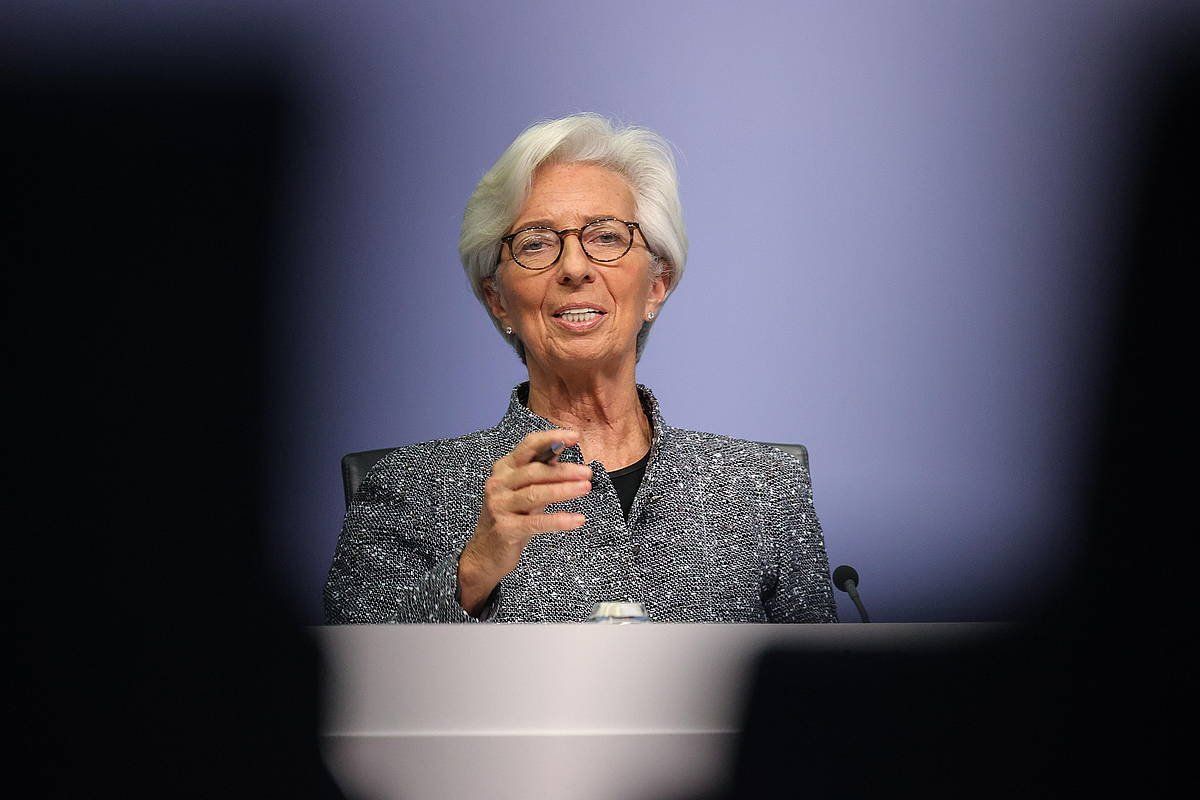 Christine Lagarde, EBZko presidentea, joan den asteko agerraldian. ARMANDO BABANI / EFE
