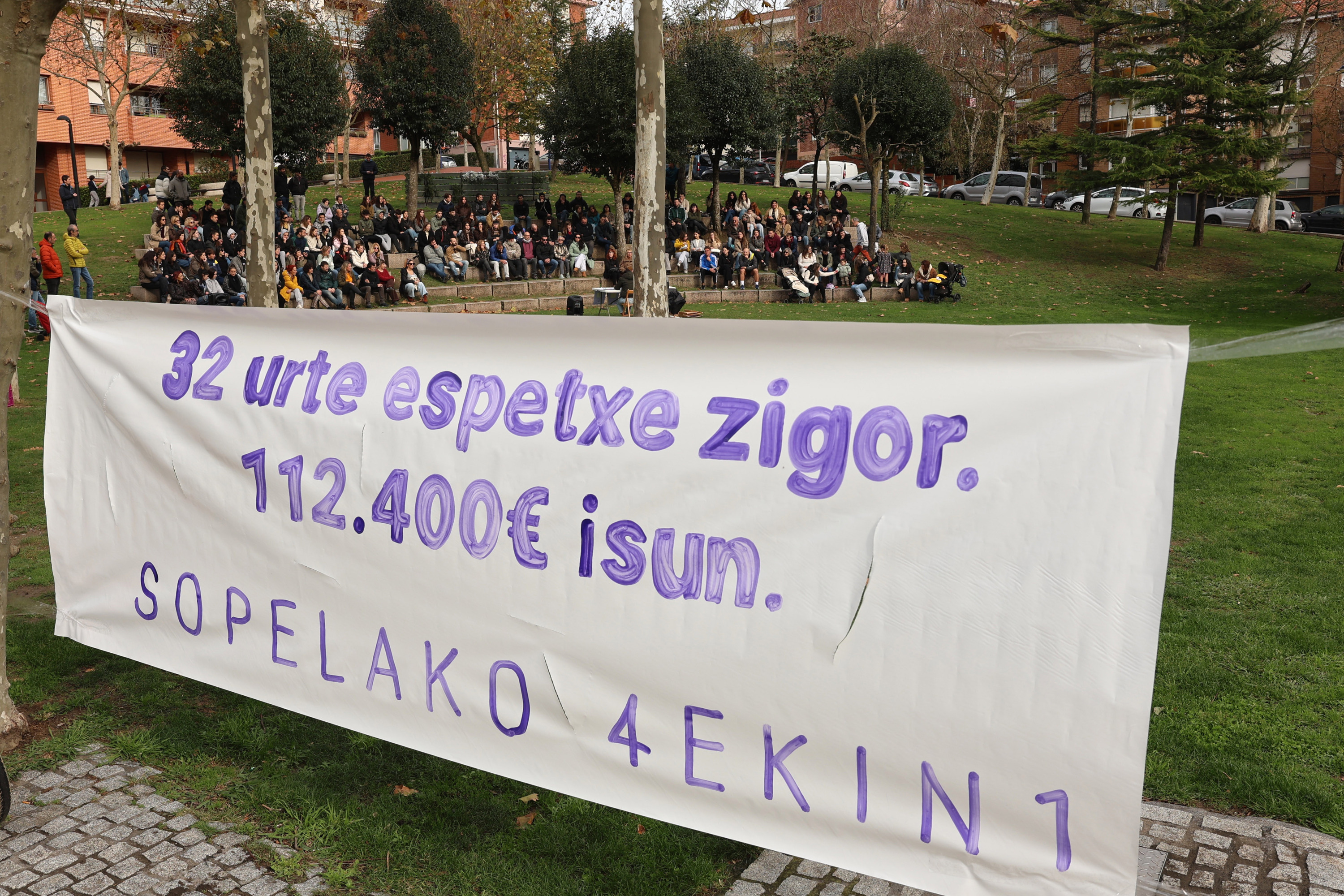 Sopelako 4ekin1 plataformak egindako batzar informatiboa, azaroan. OSKAR MATXIN EDESA / FOKU