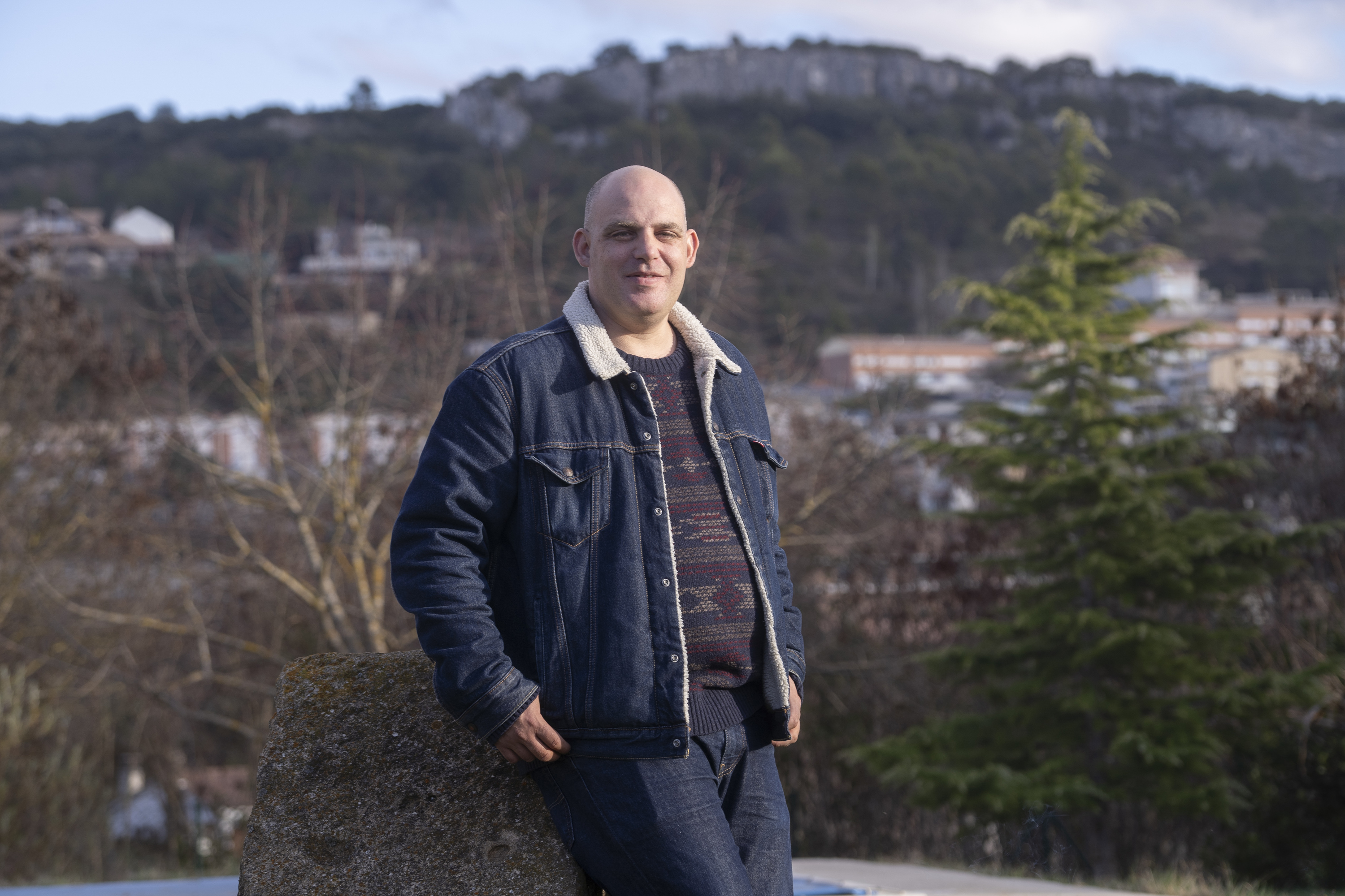 Mikel A. Ceniceros idazlea, urtarrilaren 14an, Lizarran. IÑIGO URIZ / FOKU