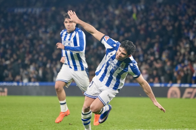 Gonçalo Guedes bere gola ospatzen. ANDONI CANELLADA / FOKU