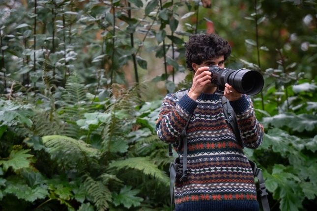 Martin Barandalla, kamerarekin, Donostian. GORKA RUBIO / FOKU Martin Barandalla, kamerarekin, Donostian. GORKA RUBIO / FOKU
